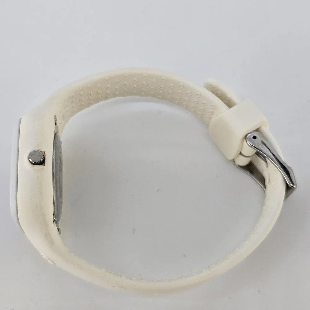 RIP CURL Women's Watch 34MM White Dial White Plastic Band Straps New Battery